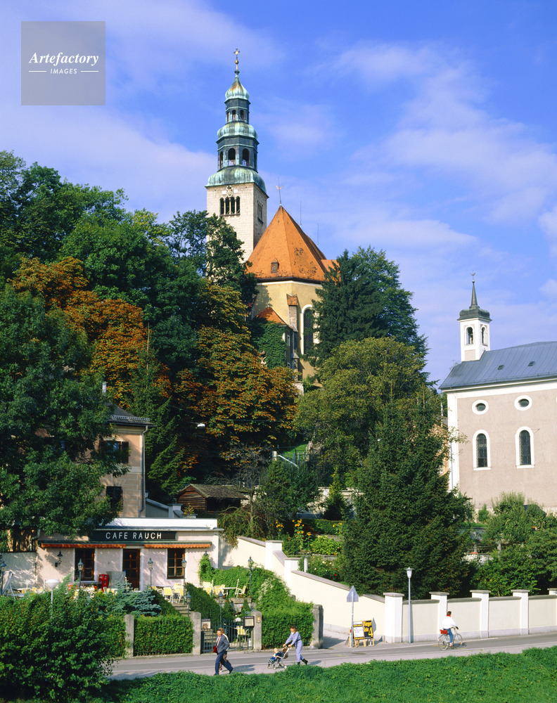 ザルツブルク州 Land Salzburg ザルツブルグ サルツブルク Salzburg ザルツ 塩の ブルク 城 ザルツブルク市街の歴史地区 旧市街 ツェントラル 教会