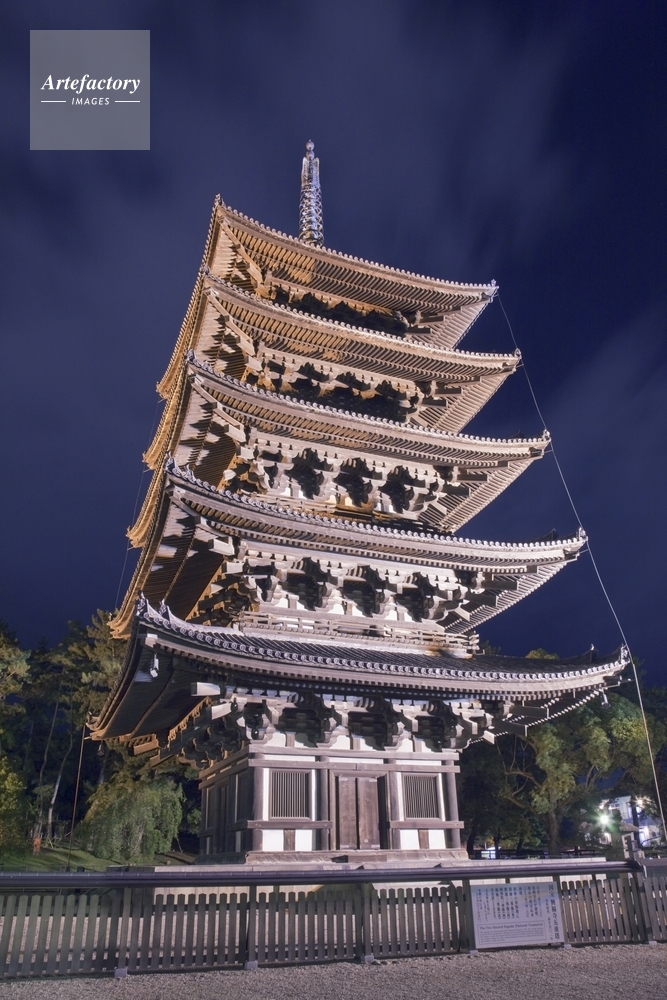 ライトアップ プロムナード 奈良公園 興福寺 五重塔