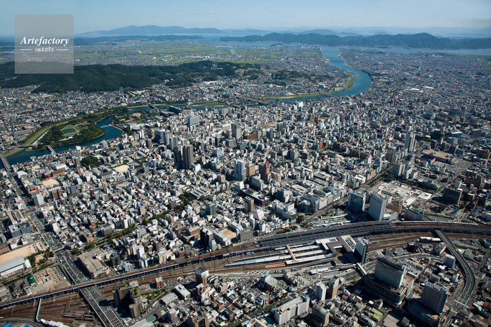 岡山駅より岡山市街地と後楽園 岡山城周辺